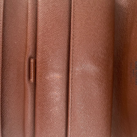 Authentic Louis Vuitton Porte Tresor - Picture 4 of 7